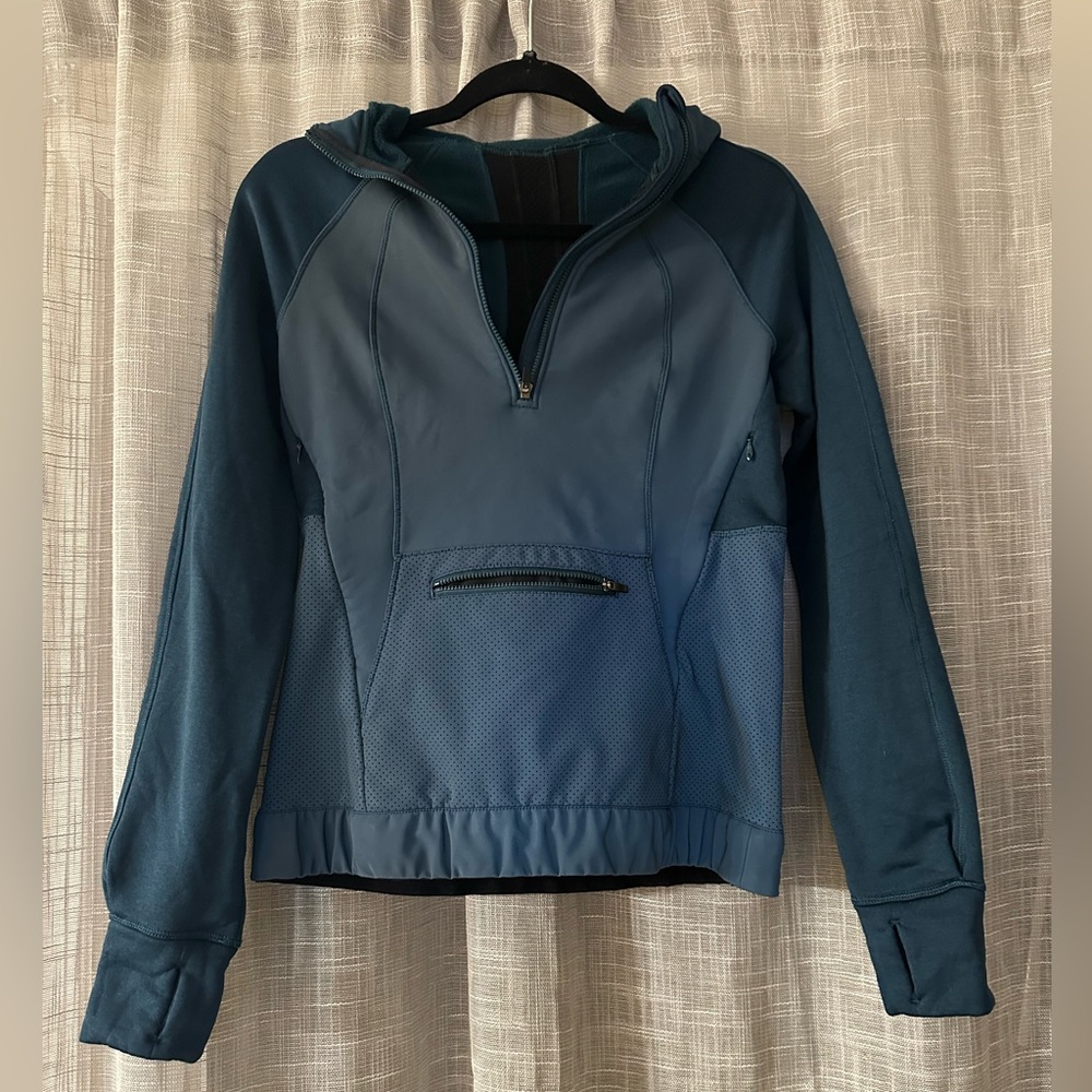 Lululemon Let's Get Visible Reflective Hoodie SZ 4